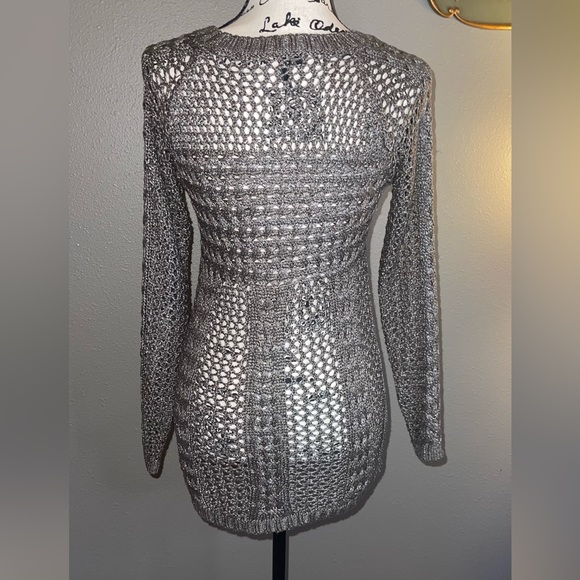 Beautiful Open Knit Sweater, long sleeves - perfect with pretty undergarments! - Picture 2 of 12